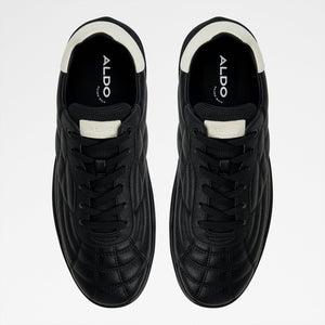 Thepitch / Sneakers
