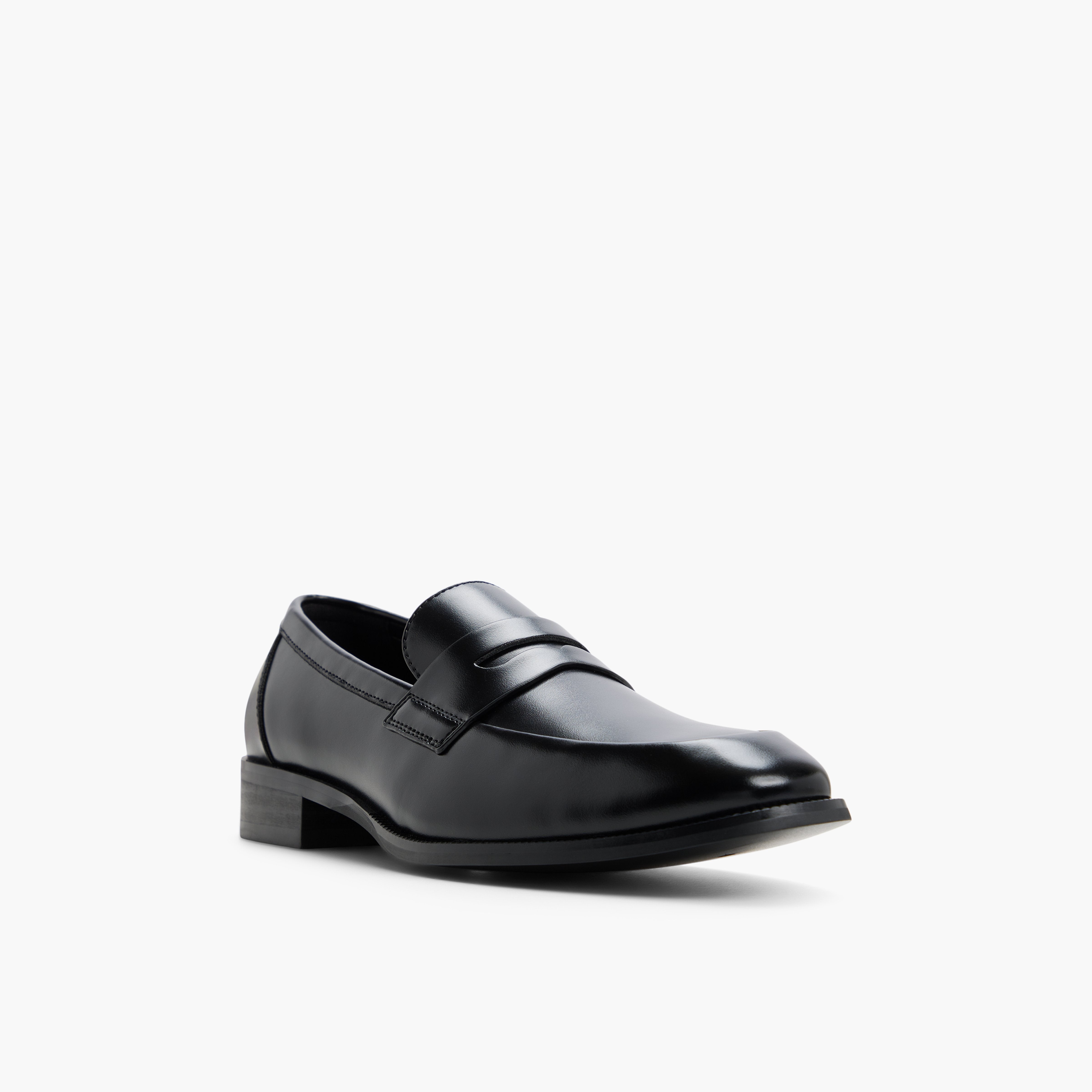 Thorpe \ Loafers