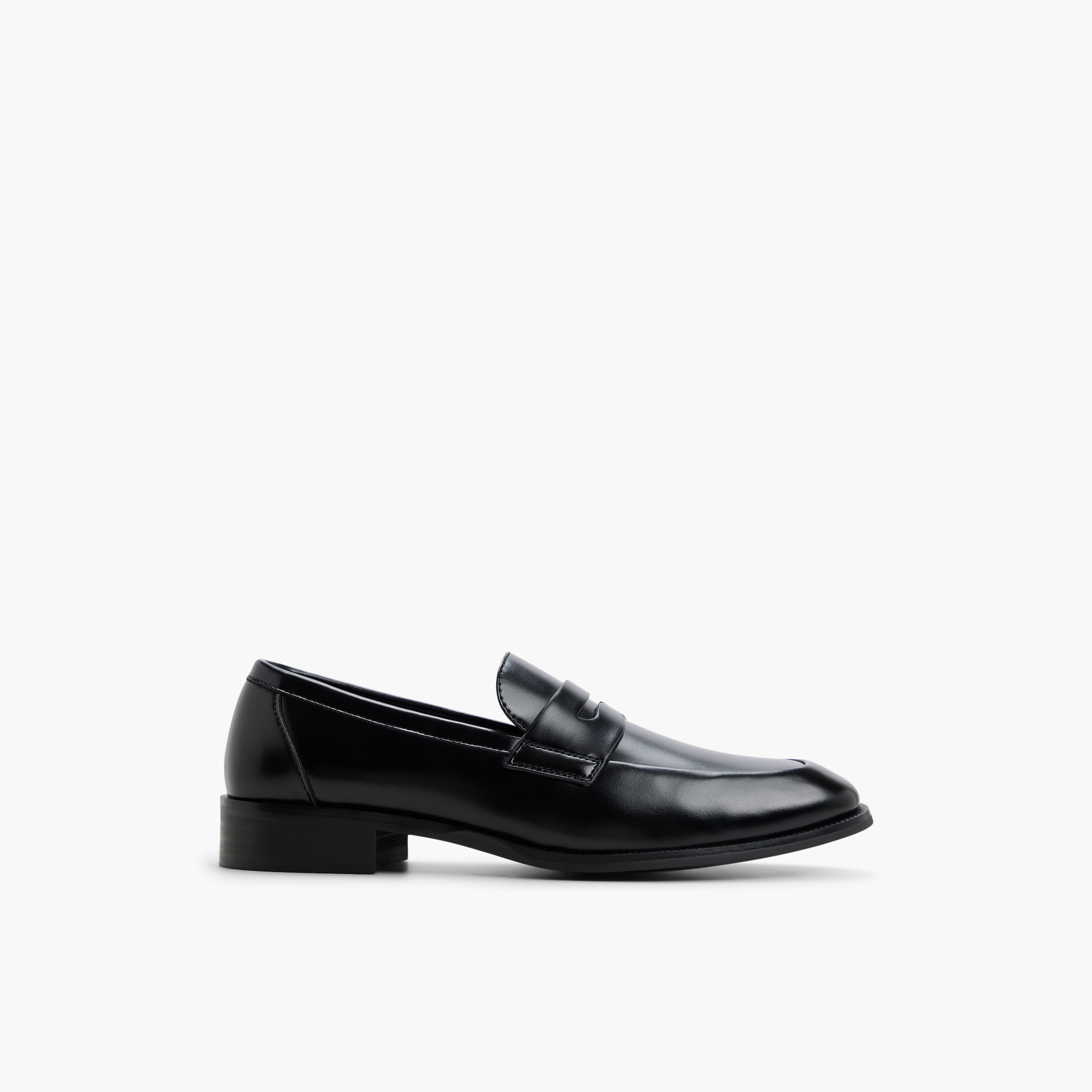 Thorpe \ Loafers