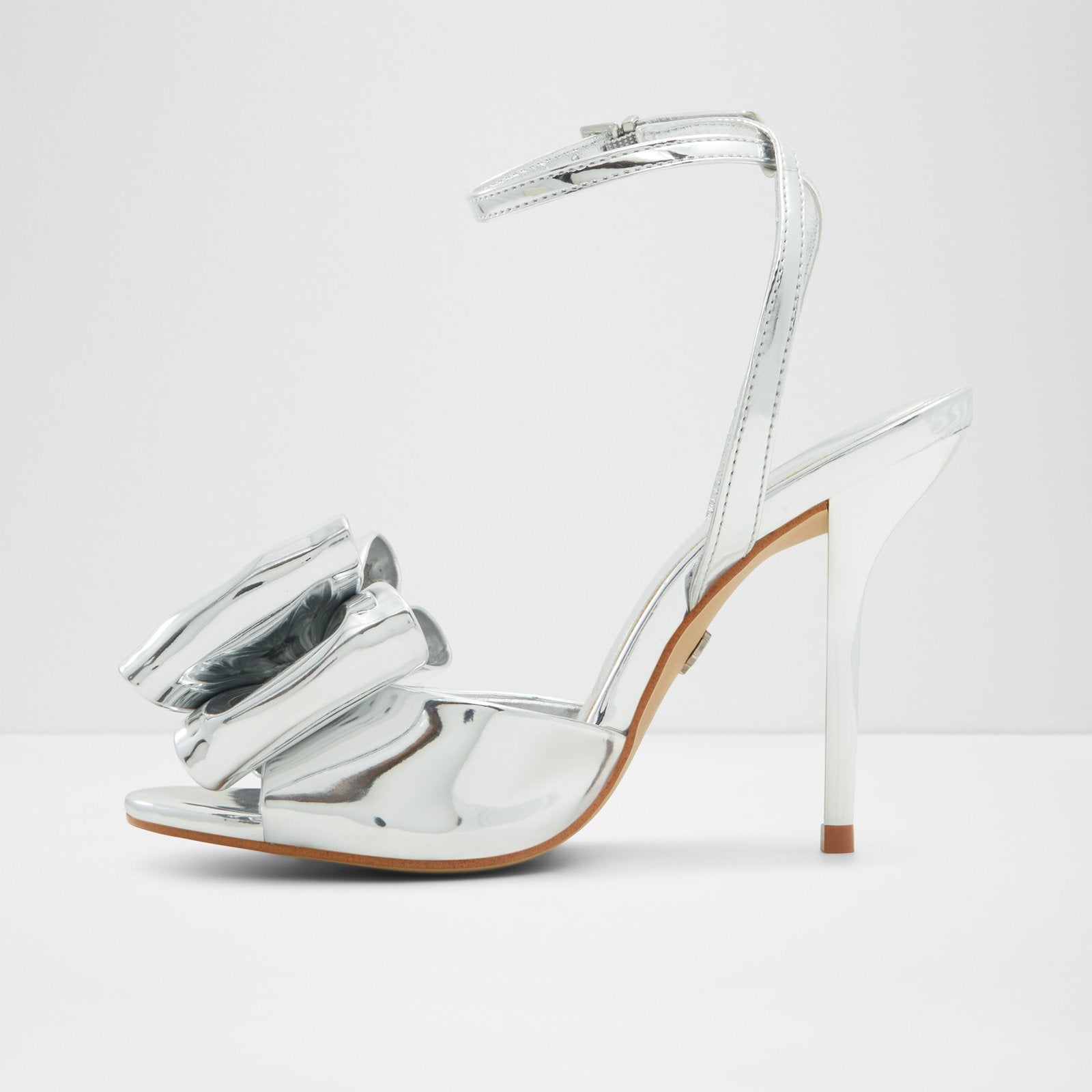 Tinsletta-se / Heeled Sandals
