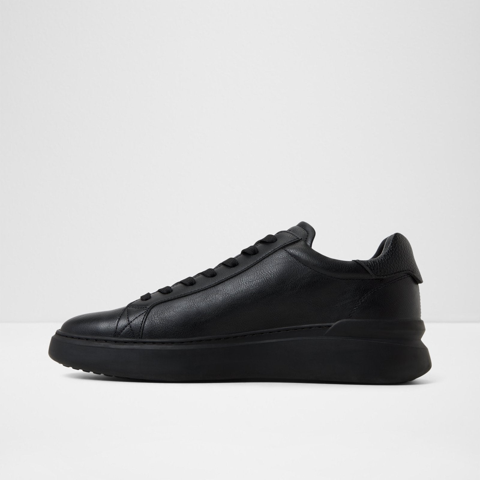 Toddy / Lace Ups