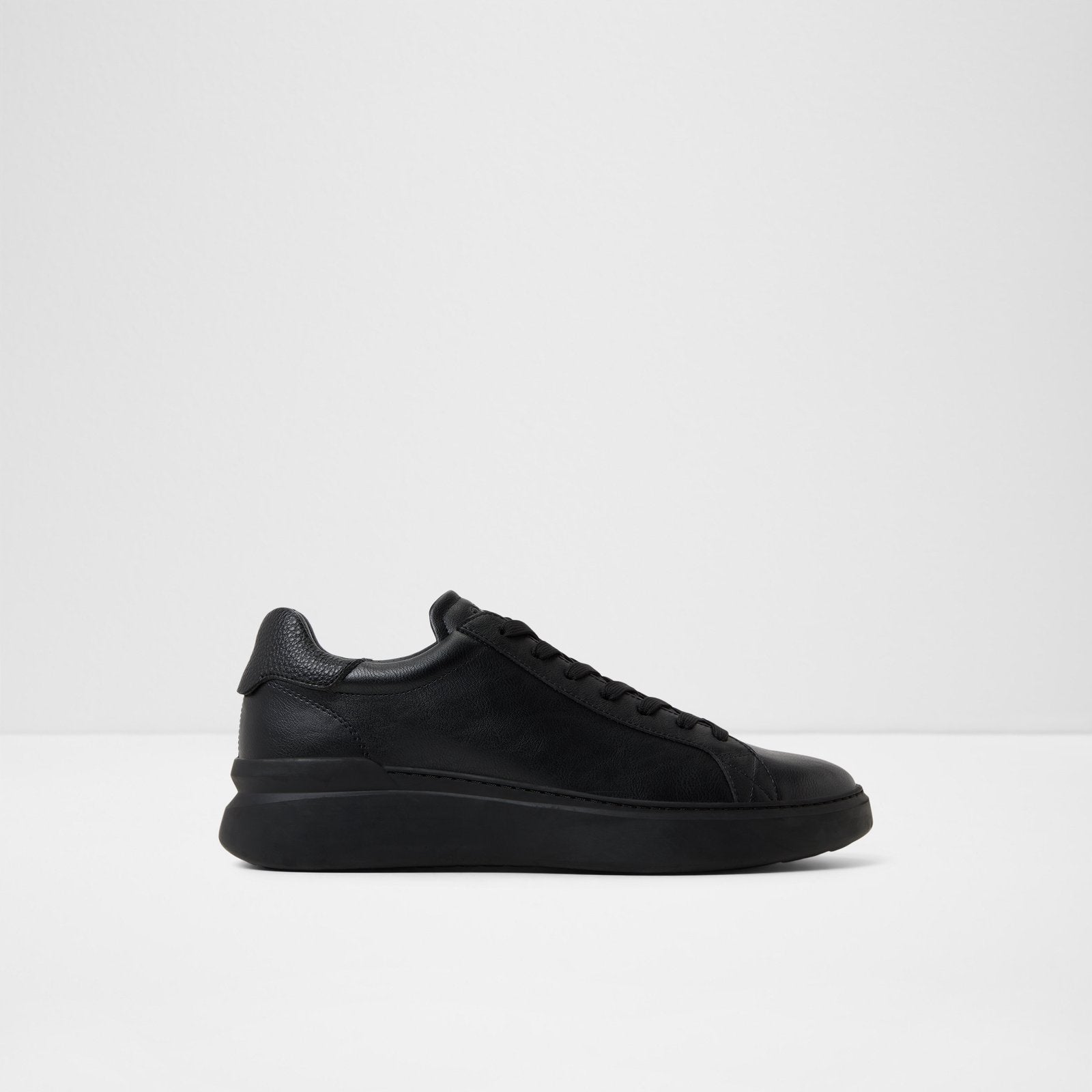 Toddy / Lace Ups