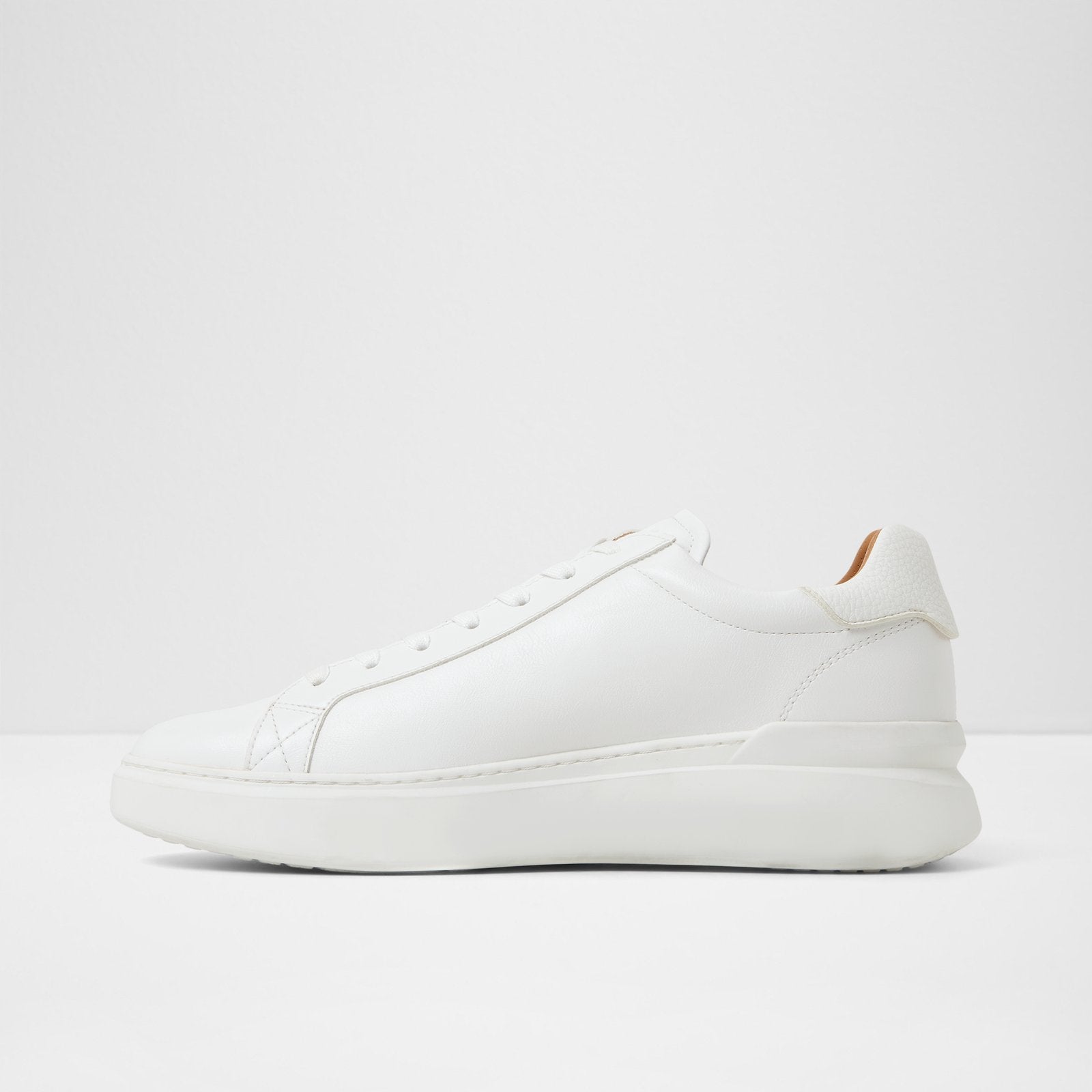 Toddy / Lace Ups