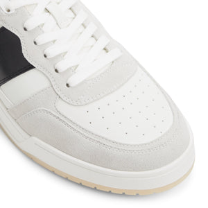 Topper / Sneakers