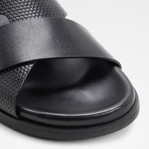 Torris / Slip Ons