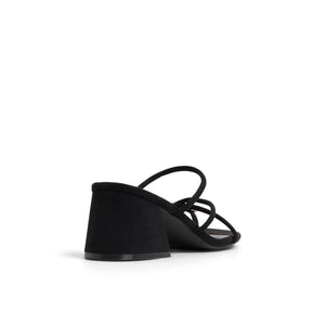 Tulumm / Heeled Sandals