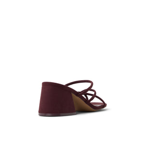 Tulumm / Heeled Sandals