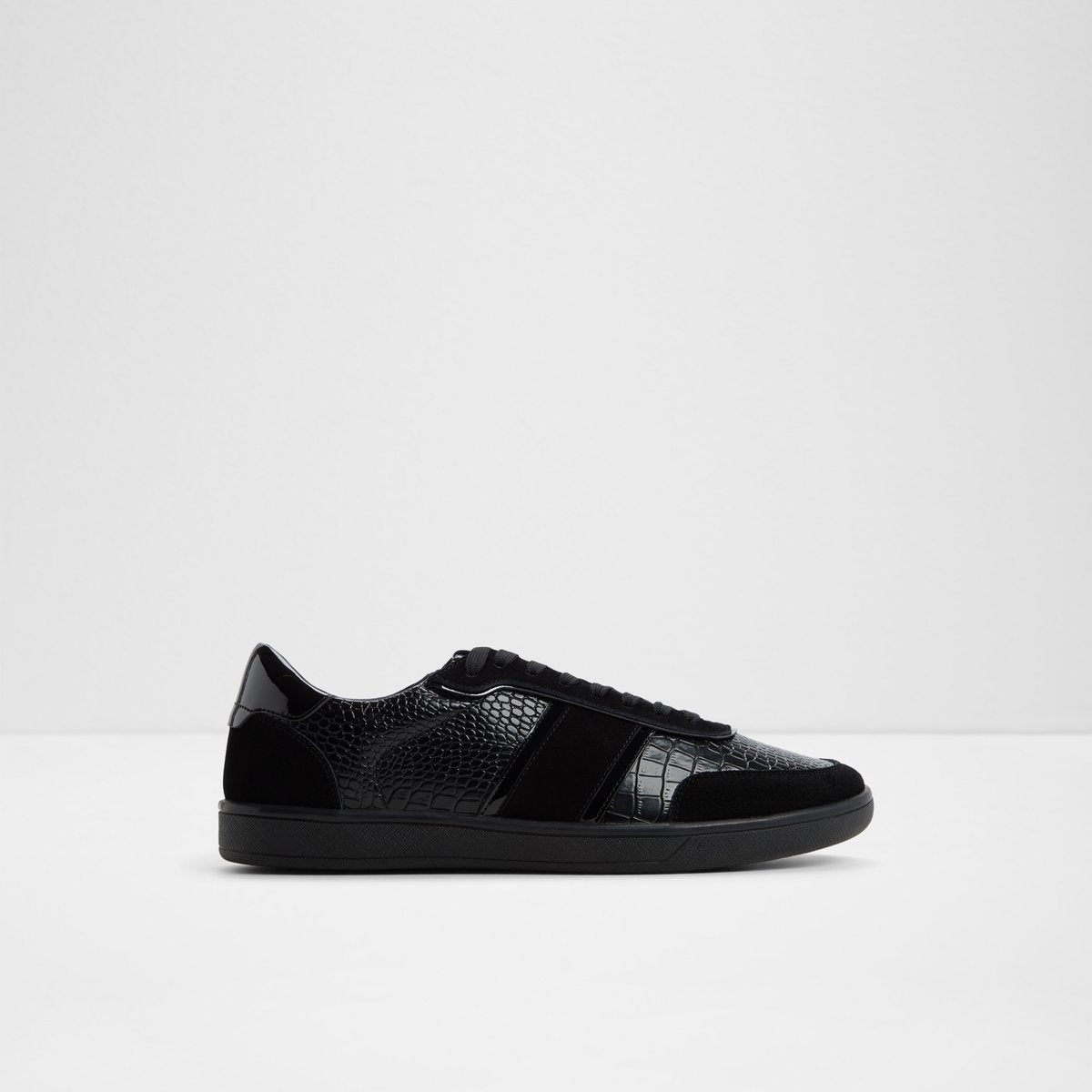 Uptown / Sneakers