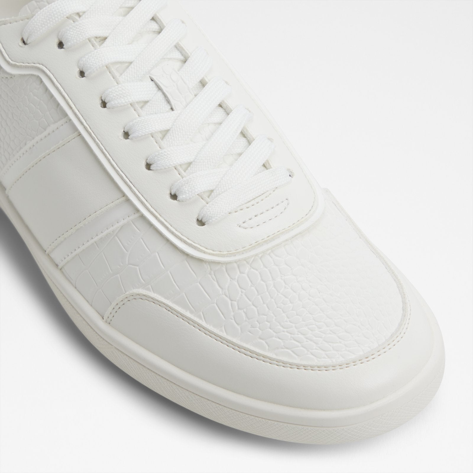 Uptown / Sneakers