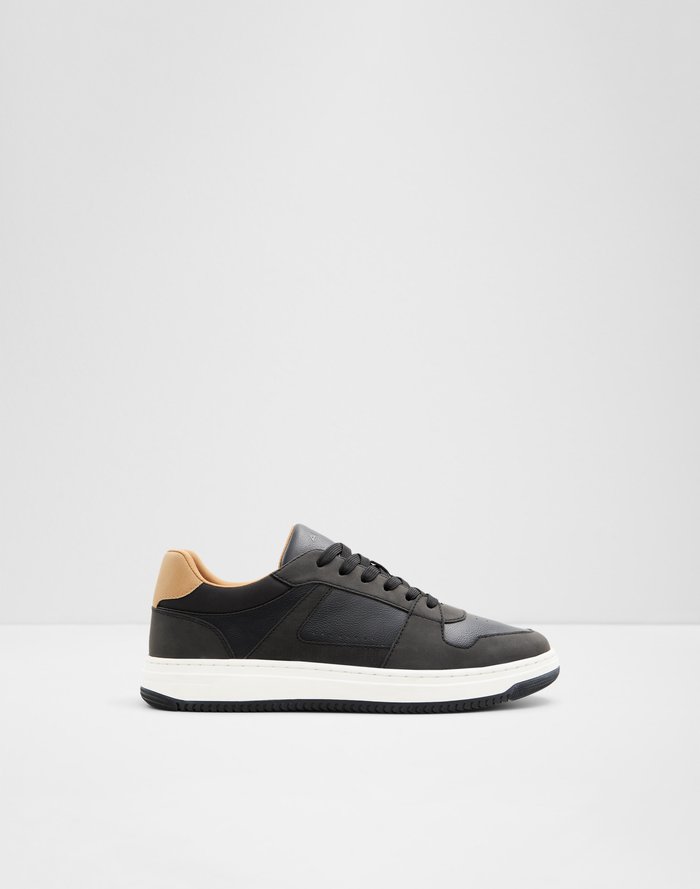 Urbanspec / Sneakers