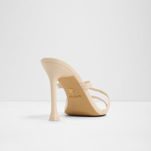 Velaia / Heeled Sandals