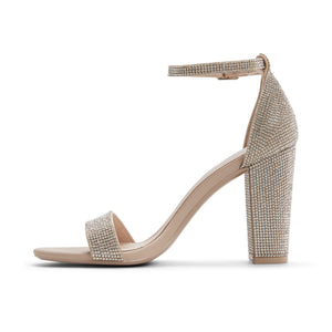 Veloura / Heeled Sandals