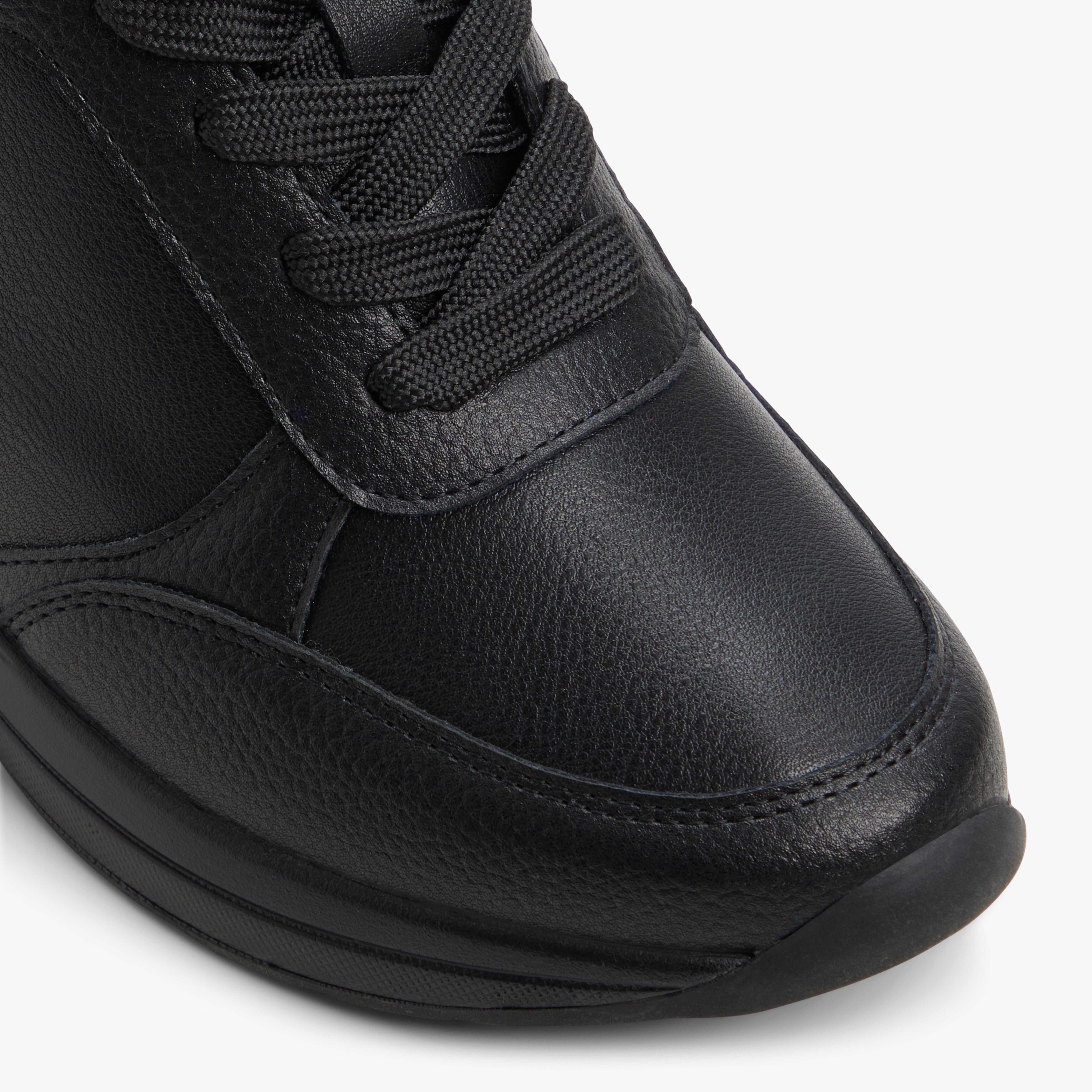 Vexa \ Sneakers