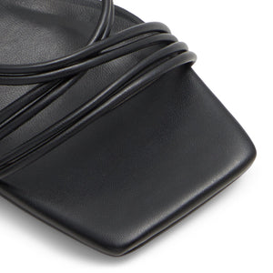 Viiolette / Heeled Sandals