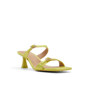Viviennne / Heeled Sandals