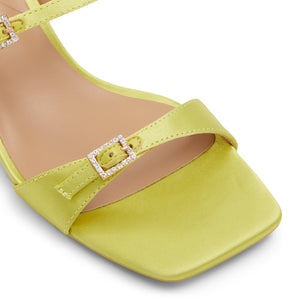 Viviennne / Heeled Sandals