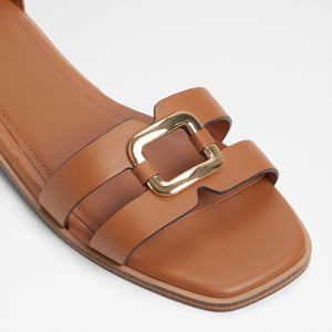 Vok / Flat Sandals