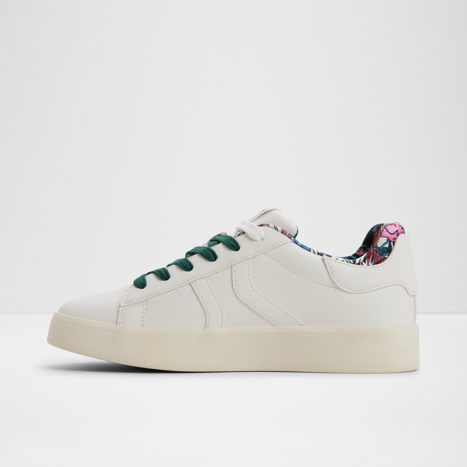 Whatisadam01 / Sneakers