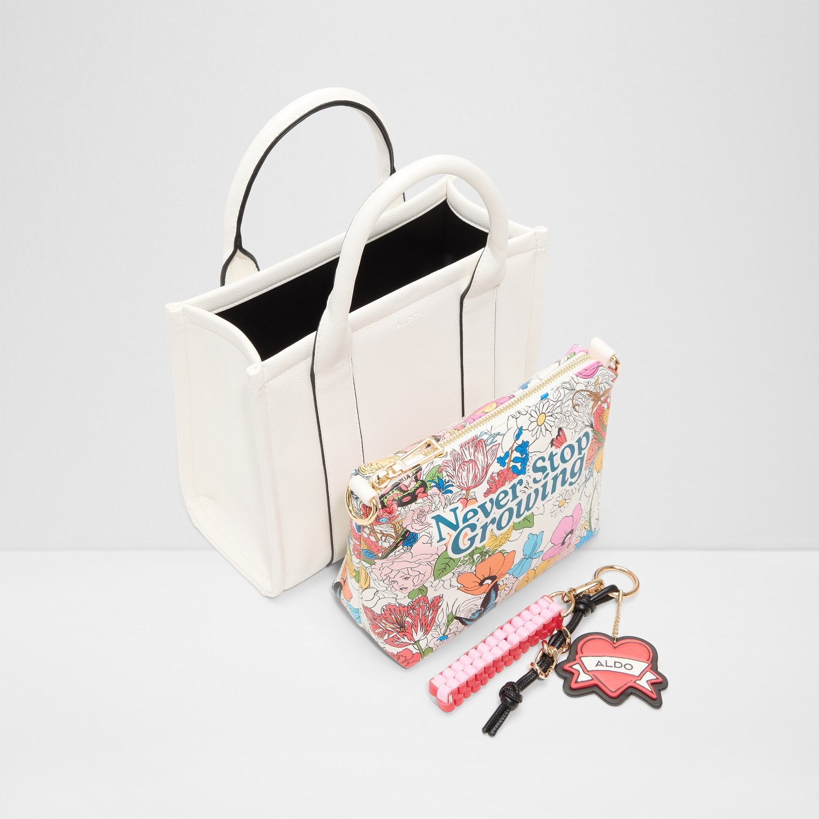 Whatisadam04 / Satchel