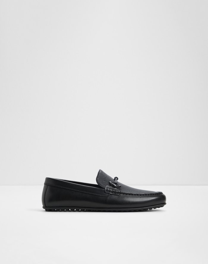 Wilbart / Slip Ons