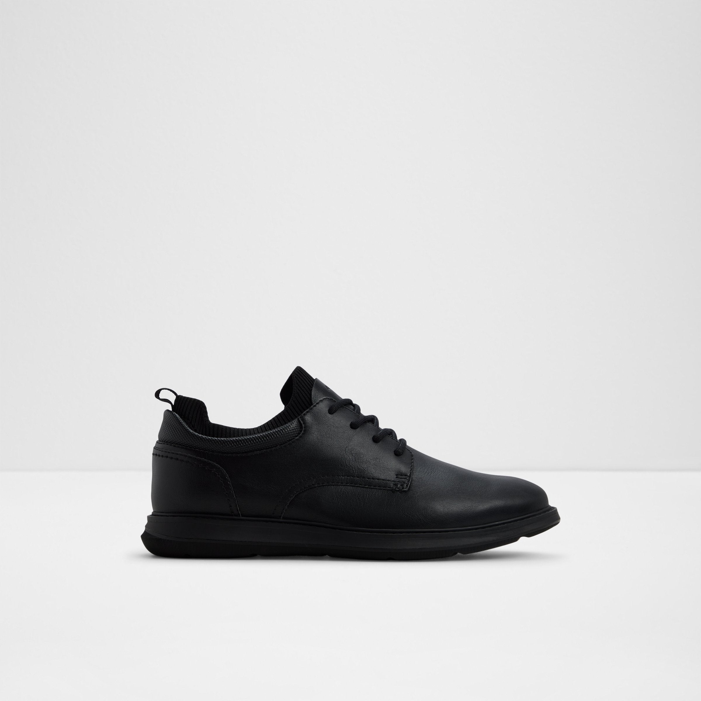 Wynder / Lace Ups