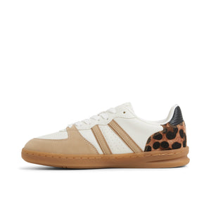 Yoshidaa / Sneakers