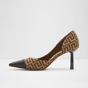Zenni / Heeled Shoes