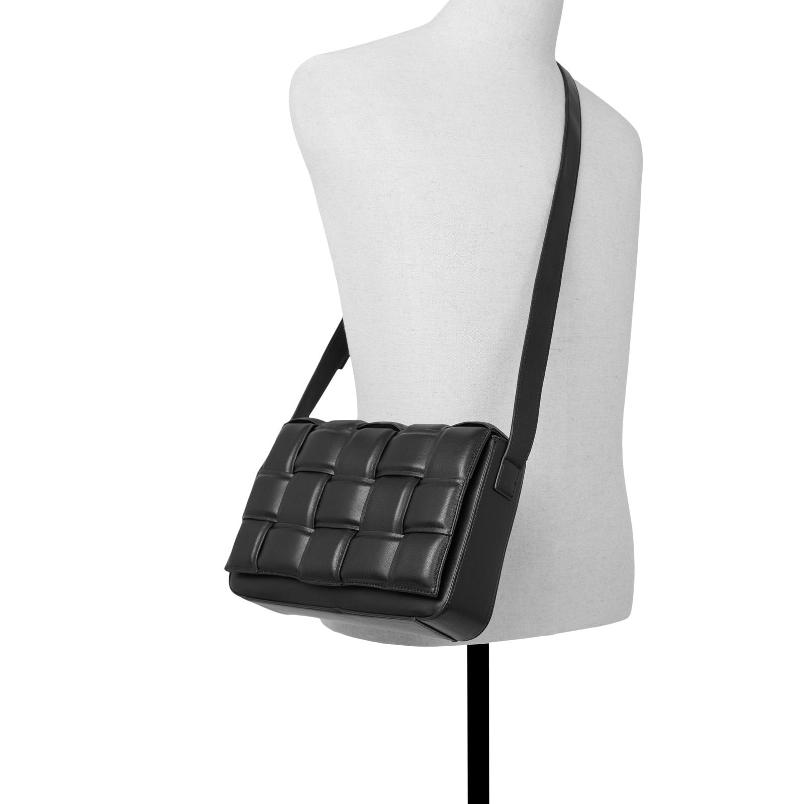 Weaved Bag - Black - CALL IT SPRING KSA