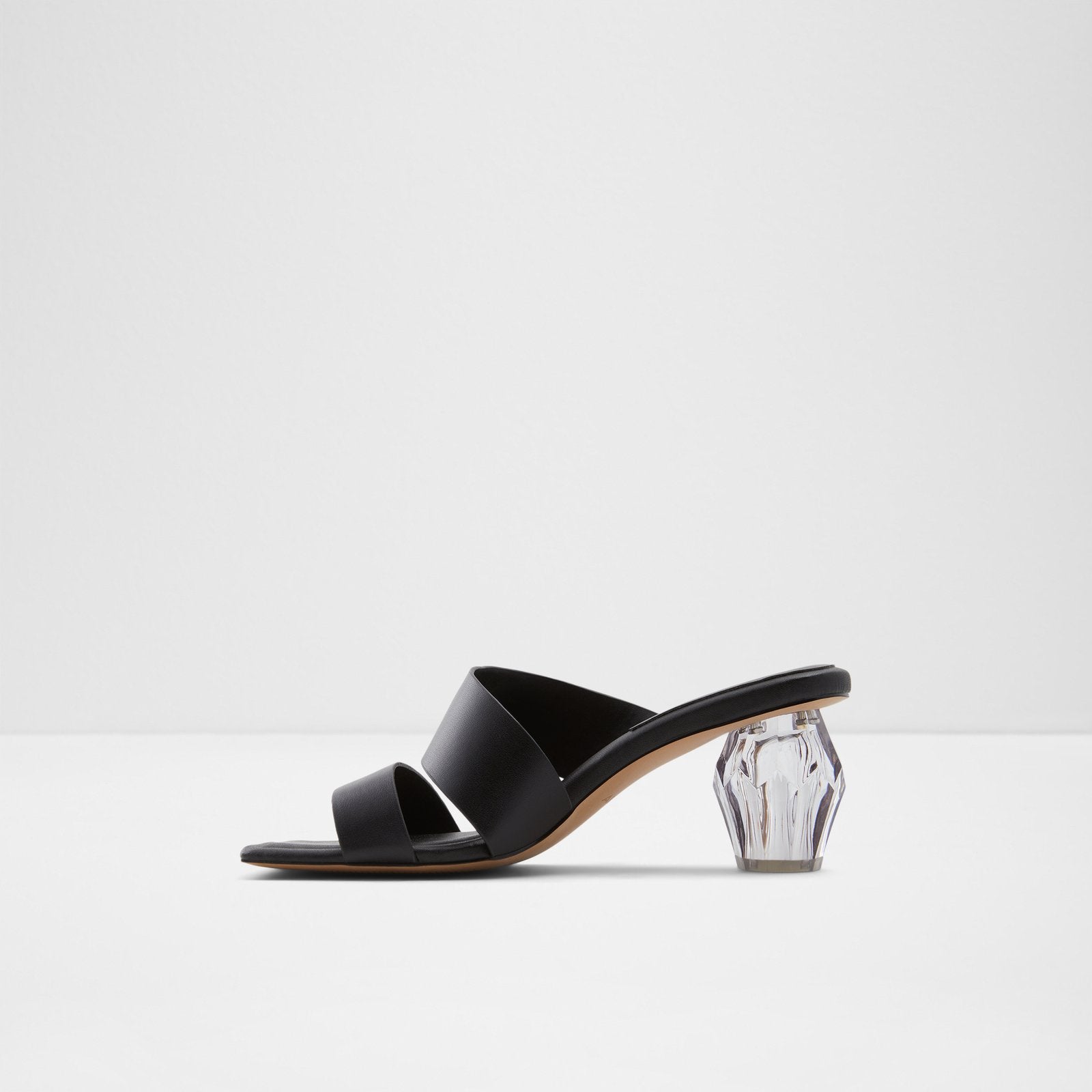 Aerno / Ladies Footwear