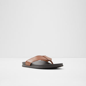 Afuthien / Flat Sandals