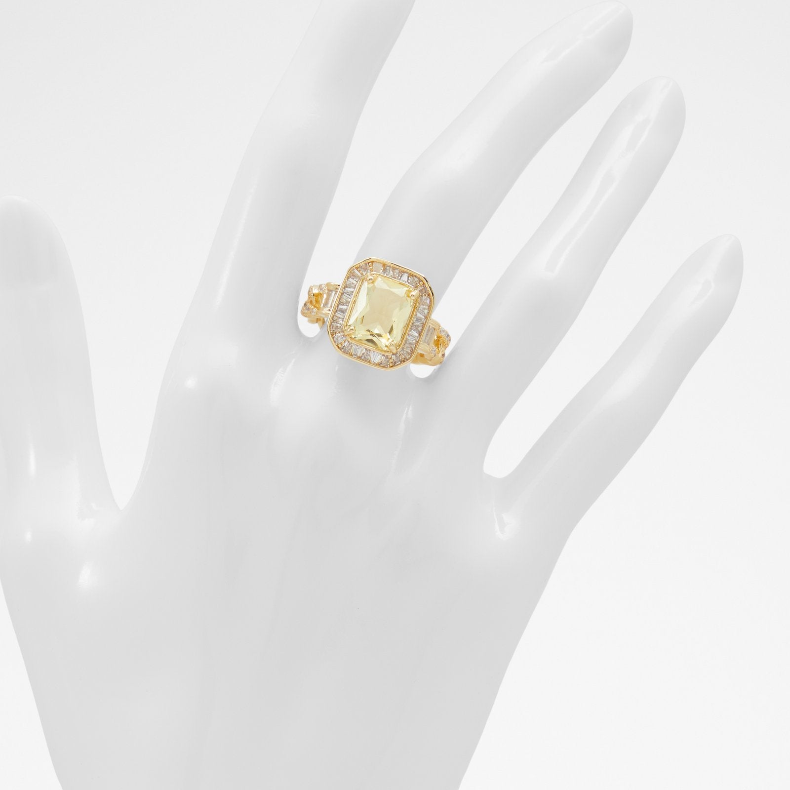 Gavaberyn / Ring Accessory - Dark Yellow - ALDO KSA