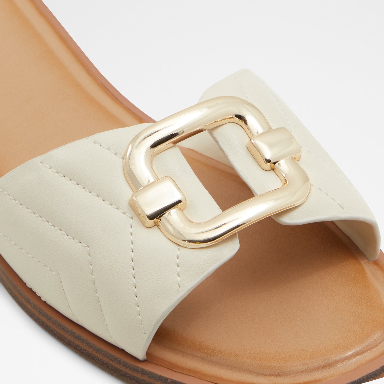 Qelajar Women Shoes - White - ALDO KSA
