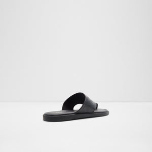 Seif / Flat Sandals