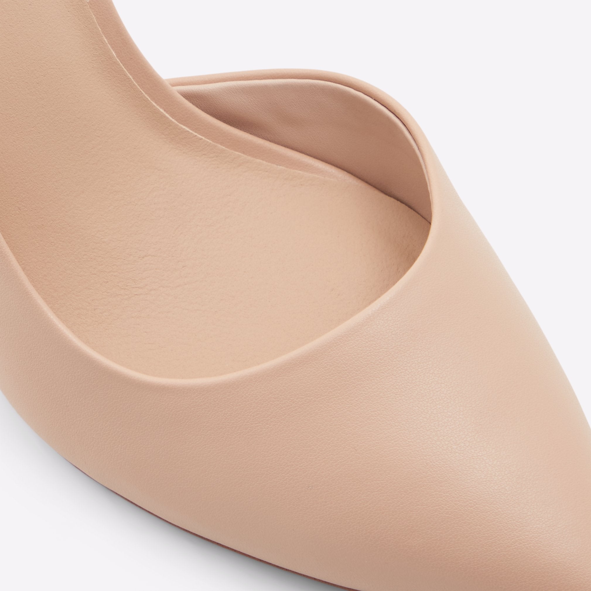 فرالج / أحذية بكعب