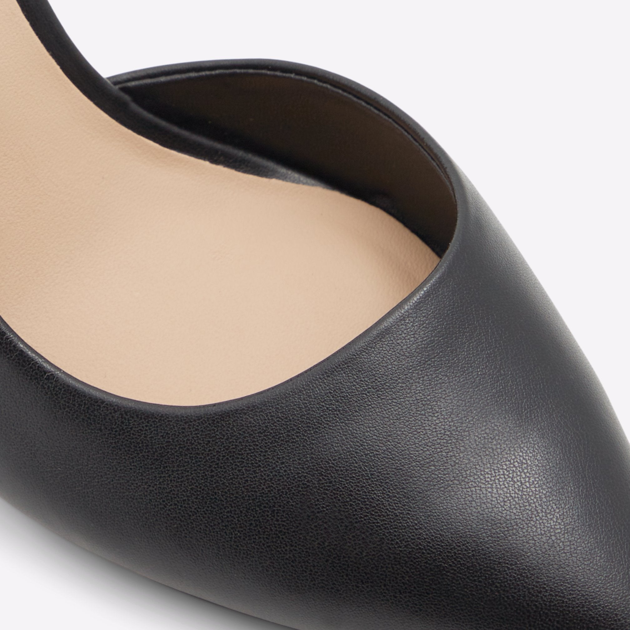 فرالج / أحذية بكعب